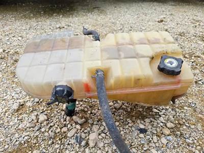 Peterbilt 389 Radiator Overflow Bottle / Surge Tank