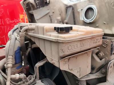 Peterbilt 567 Radiator Overflow Bottle / Surge Tank
