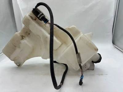 Peterbilt 579 Radiator Overflow Bottle / Surge Tank