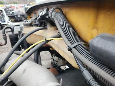 Sterling L9500 Radiator Overflow Bottle / Surge Tank