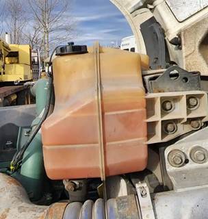 Volvo VNL Radiator Overflow Bottle / Surge Tank