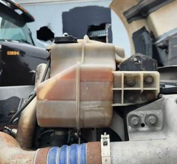 Volvo VNL Radiator Overflow Bottle / Surge Tank