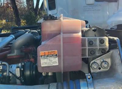 Volvo VNL Radiator Overflow Bottle / Surge Tank