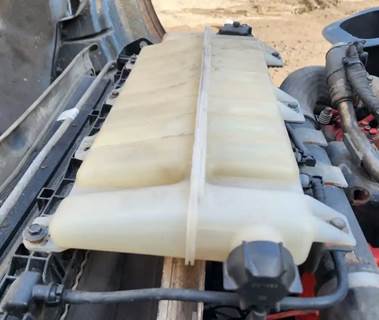 Volvo VNL Radiator Overflow Bottle / Surge Tank
