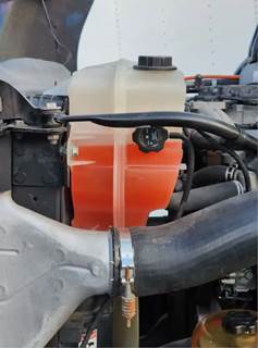Western Star 5700 Radiator Overflow Bottle / Surge Tank