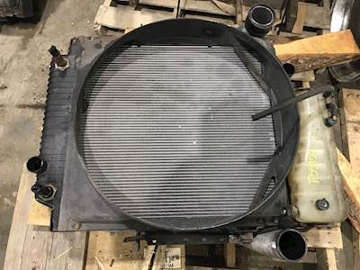 Freightliner Radiator for a 2004 Freightliner CUSTOM VAN