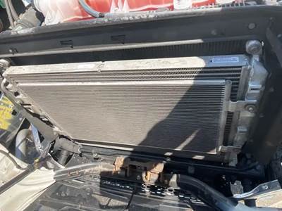 Freightliner Cascadia 116 Radiator for a 2021 Freightliner Cascadia 116 Day Cab