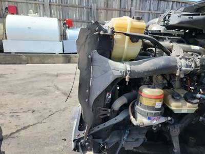 Freightliner Cascadia 125 Radiator