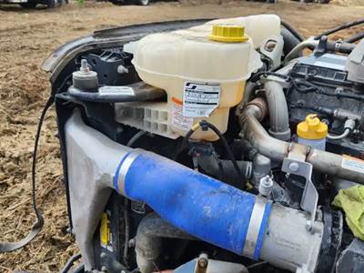 Freightliner Cascadia 126 Radiator