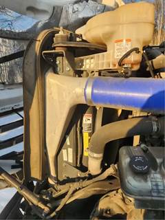 Freightliner Cascadia 126 Radiator