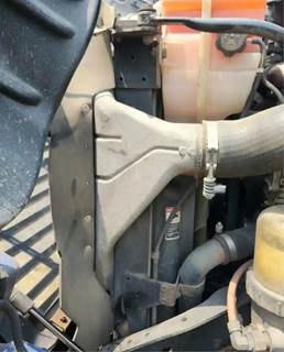 Freightliner Cascadia 132 Radiator