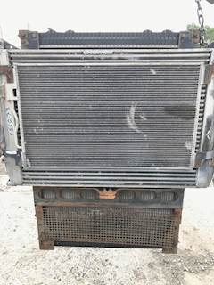 Freightliner Columbia 120 Radiator
