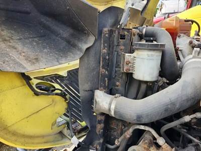 International RH613 Radiator