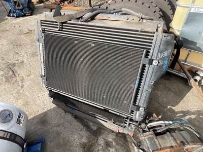 Kenworth T700 Radiator