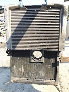 Mack LEU613 Radiator