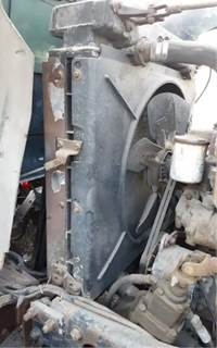 Mack RD685S Radiator