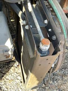 Mitsubishi FE85D Radiator