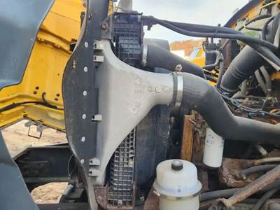 Sterling LT8500 Radiator