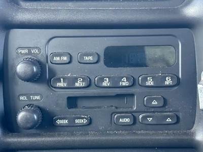 Chevrolet C4500 Radio