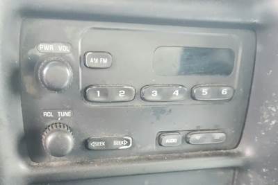 Chevrolet C6500 Radio