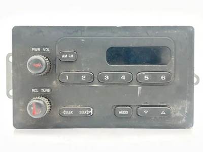 Chevrolet C6500 Radio