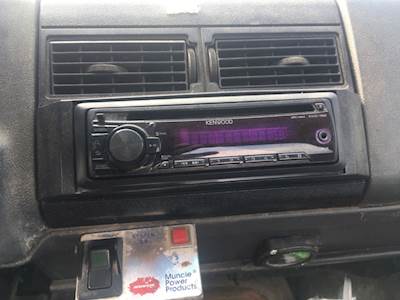 Chevrolet C7500 Radio