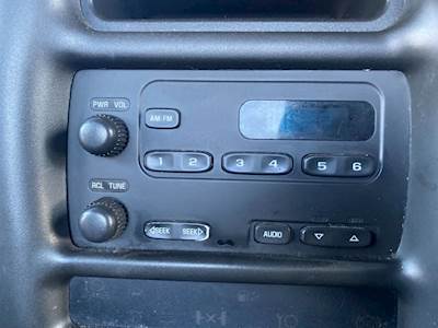 Chevrolet C7500 Radio