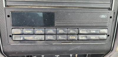 Ford F-700 Radio for a 1995 Ford F700