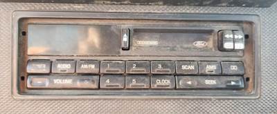 Ford F-800 Radio for a 1999 Ford F800