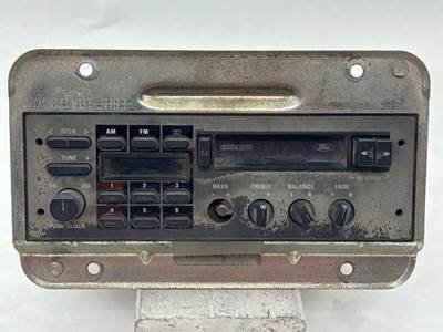 Ford F-800 Radio for a 1994 Ford F800
