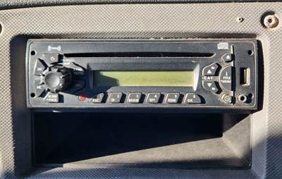 Freightliner Cascadia 113 Radio