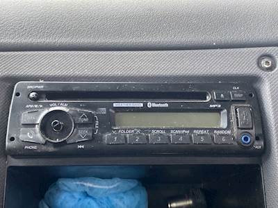 Freightliner Cascadia 125 Radio