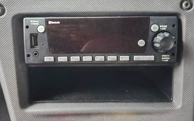 Freightliner Cascadia 125 Radio