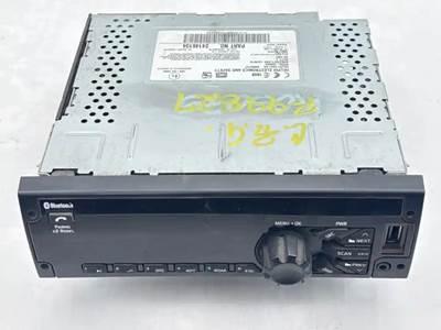 Freightliner Cascadia 125 Radio