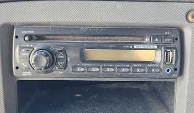 Freightliner Cascadia 125 Radio