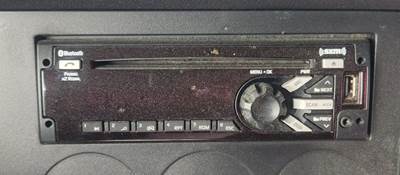 Freightliner Cascadia 126 Radio