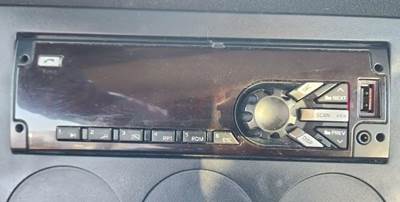 Freightliner Cascadia 126 Radio