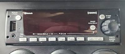 Freightliner Cascadia 126 Radio