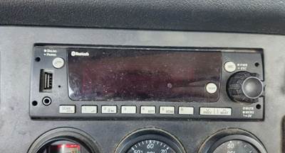 Freightliner Cascadia 126 Radio