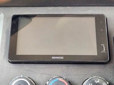 Freightliner Cascadia 126 Radio