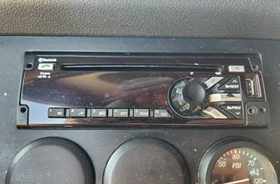 Freightliner Cascadia 126 Radio