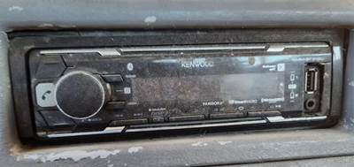 Freightliner Columbia 120 Radio