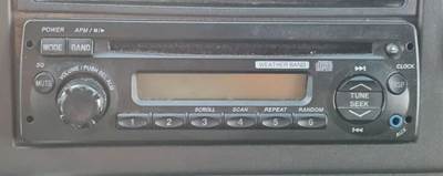 Freightliner M2 106 Radio