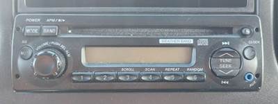 Freightliner M2 106 Radio