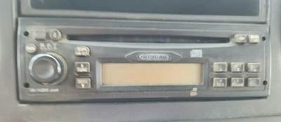 Freightliner M2 106 Radio