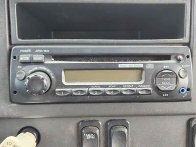 Freightliner M2 106 Radio