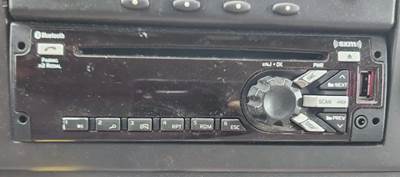 Freightliner M2 106 Radio