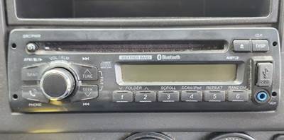 Freightliner M2 106 Radio