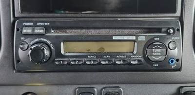 Freightliner M2 106 Radio