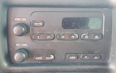 GMC C6500 Radio